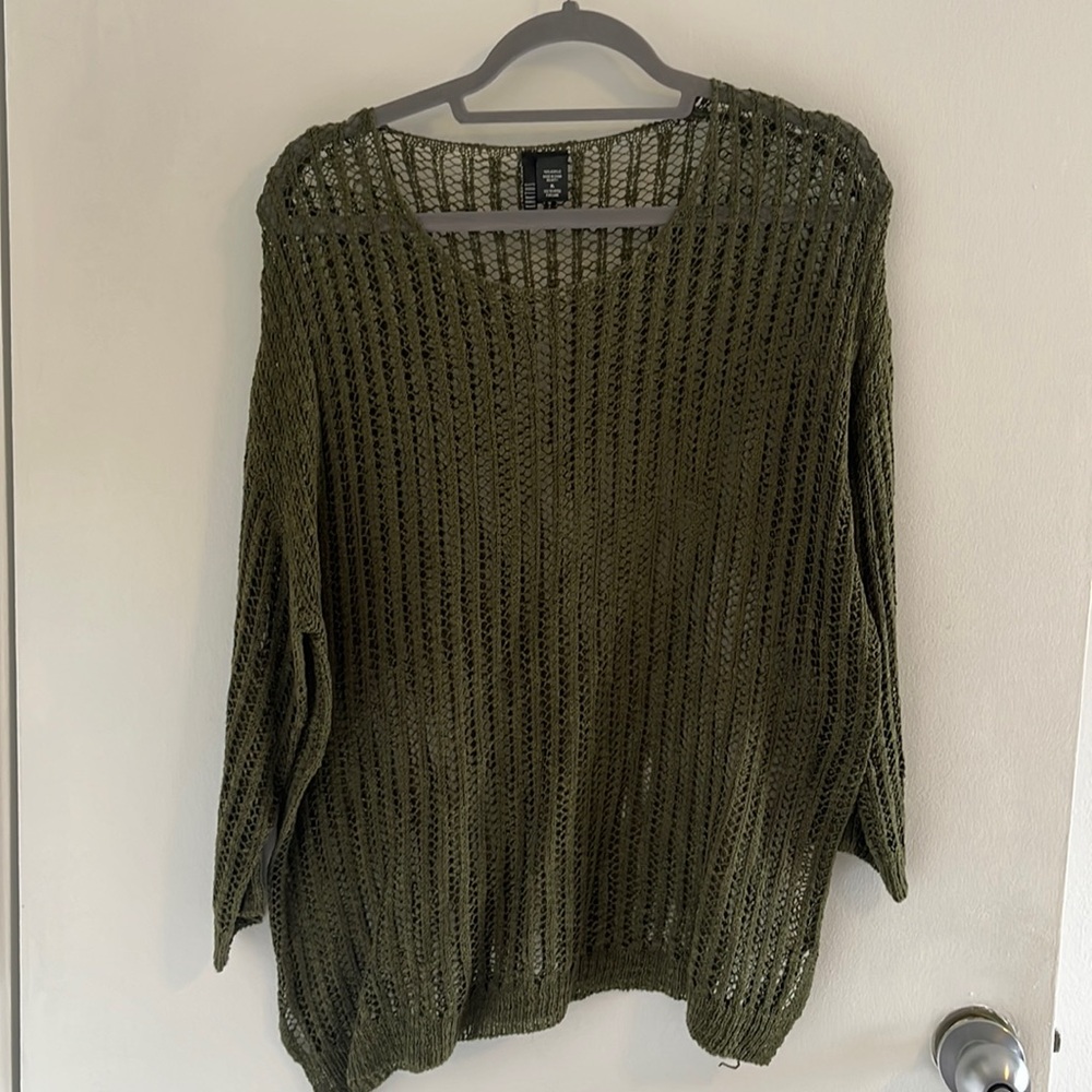 Open knit green sweater